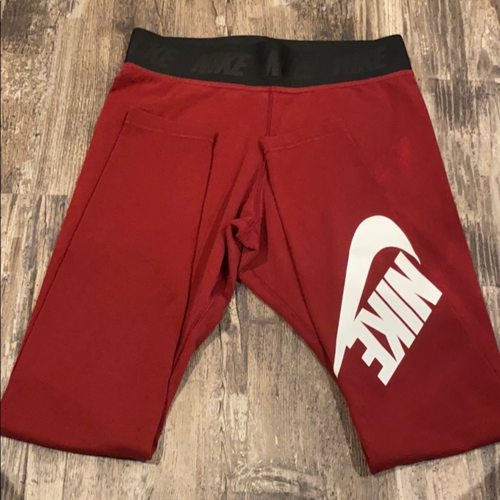 Crimson Nike Legging size medium